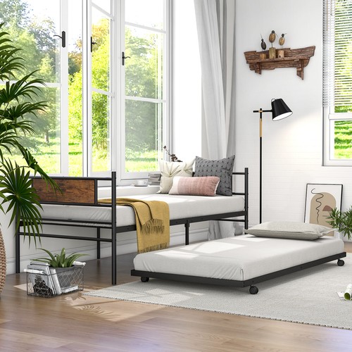 Daybed with pull out - pull-out, trundle